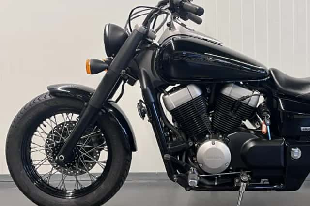 Honda VT750C2B Shadow Black Spirit (2011) thumbnail 4
