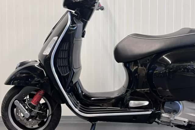 Vespa GTS 300 Super (2009) thumbnail 4