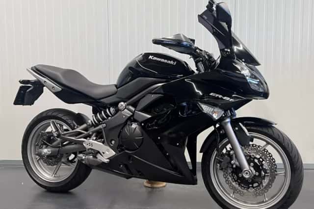 Kawasaki ER-6f (2010) thumbnail 1