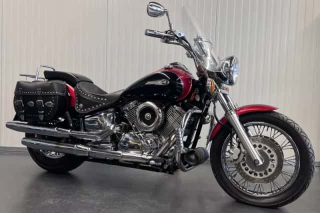 Yamaha XVS 1100 Dragstar (1999) thumbnail 1