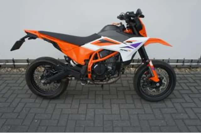 KTM SMC 390 (2026) thumbnail 2