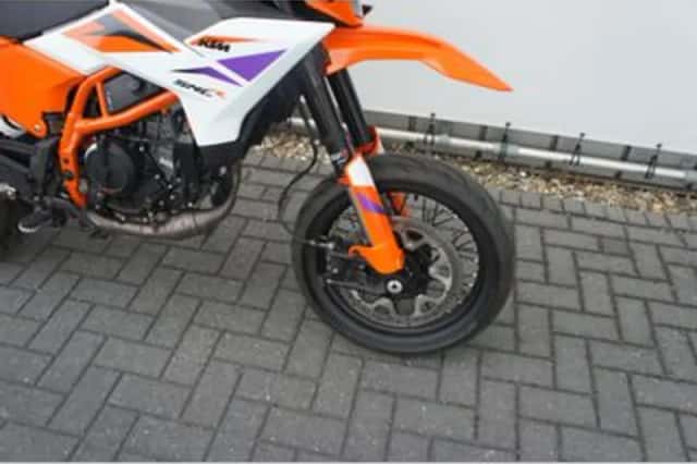 KTM SMC 390 (2026) thumbnail 3