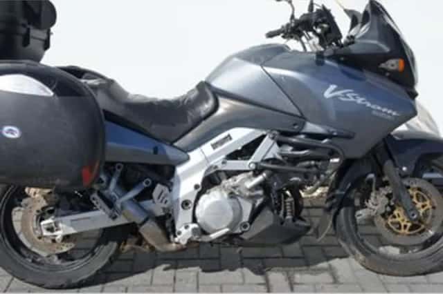 Suzuki V-Strom (2002) thumbnail 2