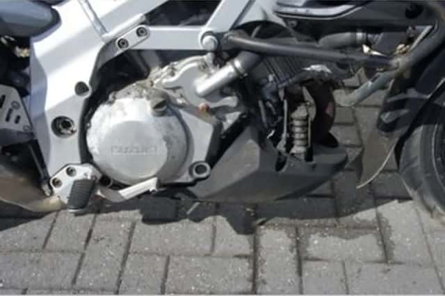 Suzuki V-Strom (2002) thumbnail 4