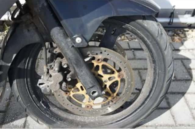 Suzuki V-Strom (2002) thumbnail 5