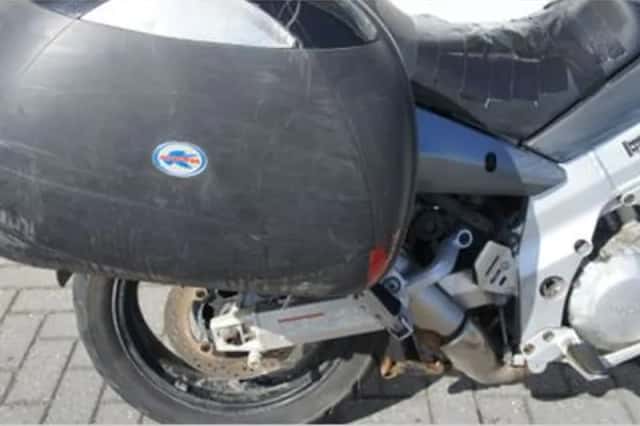 Suzuki V-Strom (2002) thumbnail 6