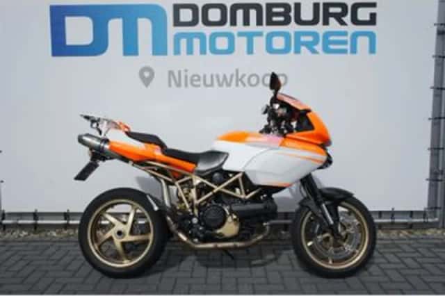 Ducati 1000 DS Multistrada (2006) thumbnail 1