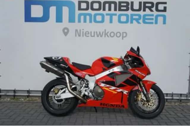 Honda VTR 1000 SP 1 (2000) thumbnail 1