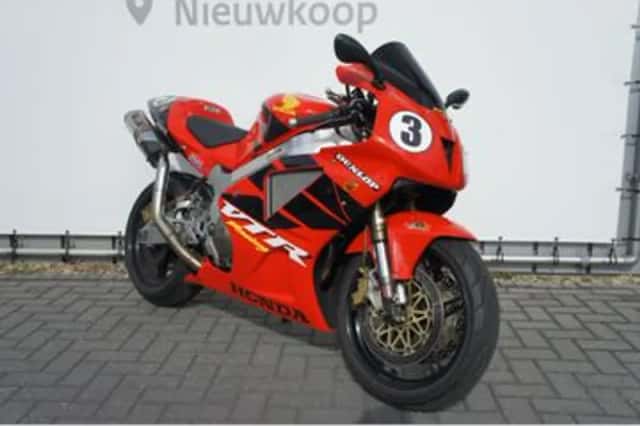 Honda VTR 1000 SP 1 (2000) thumbnail 3