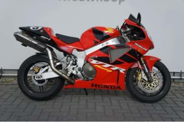 Honda VTR 1000 SP 1 (2000) thumbnail 4
