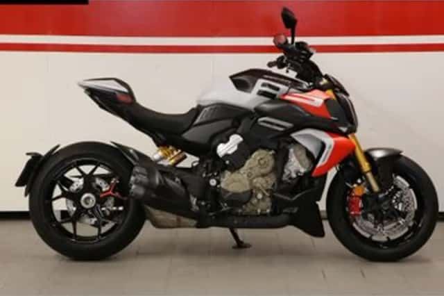 Ducati Diavel V4 RS (2026) thumbnail 1