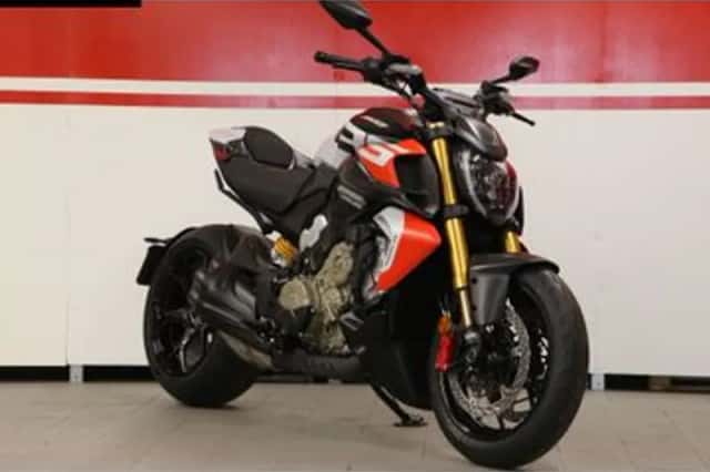 Ducati Diavel V4 RS (2026) thumbnail 2