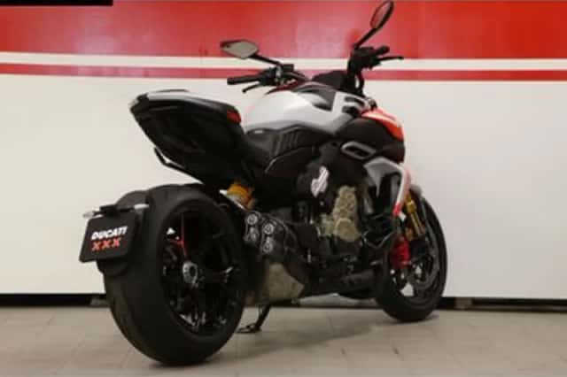 Ducati Diavel V4 RS (2026) thumbnail 6