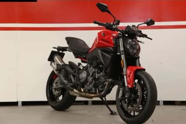 Ducati Monster V2 (2026) thumbnail 2