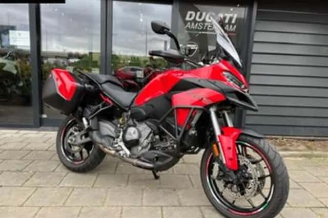 Ducati Multistrada V2 S (2025) thumbnail 1