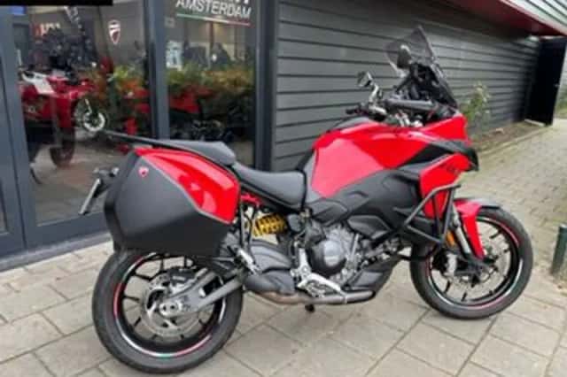 Ducati Multistrada V2 S (2025) thumbnail 2