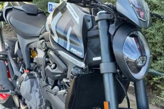 Ducati Monster 937 (2022) thumbnail 4