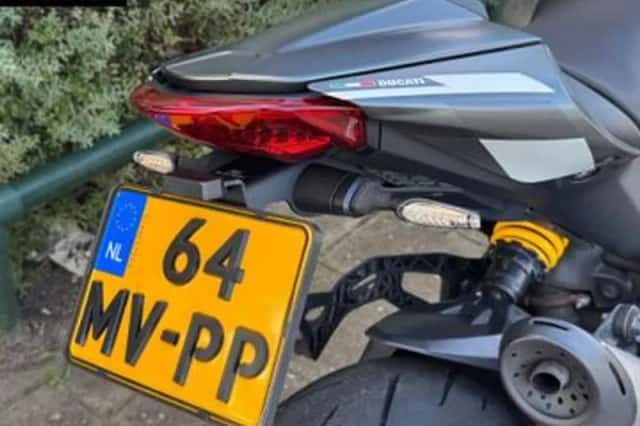 Ducati Monster 937 (2022) thumbnail 6