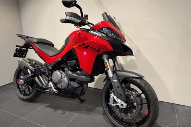 Ducati Multistrada V2 S (2022) thumbnail 3