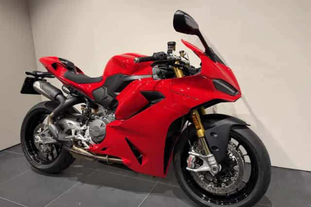 Ducati Panigale V2 (2025) thumbnail 3