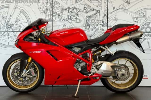 Ducati 1098 S (2008) thumbnail 2