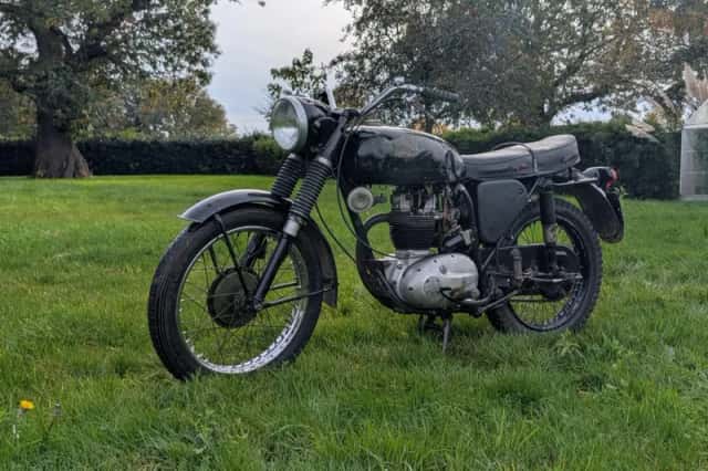 BSA BSA 350cc B40 year with danisch papers runs good (1970) thumbnail 2