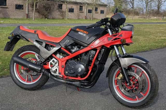 Suzuki GSX 400X Impulse (1988) thumbnail 2