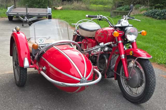 Moto Guzzi V7 Special (1973) thumbnail 1