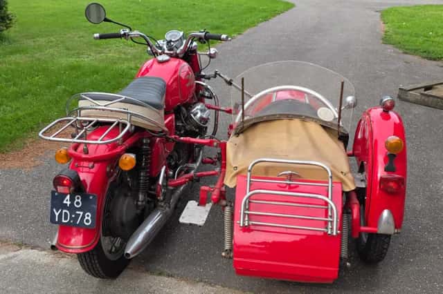 Moto Guzzi V7 Special (1973) thumbnail 5
