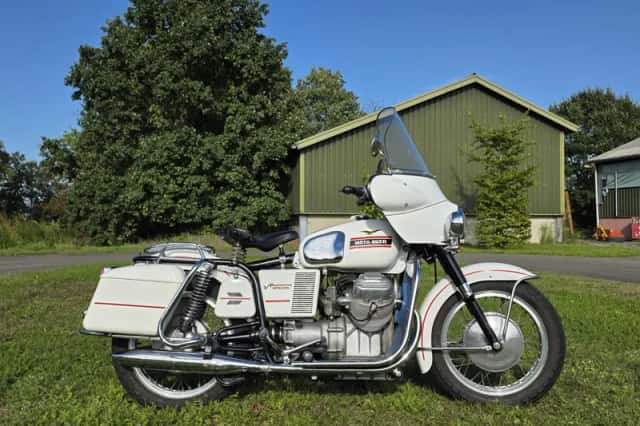 Moto Guzzi V7 Special (1969) thumbnail 1