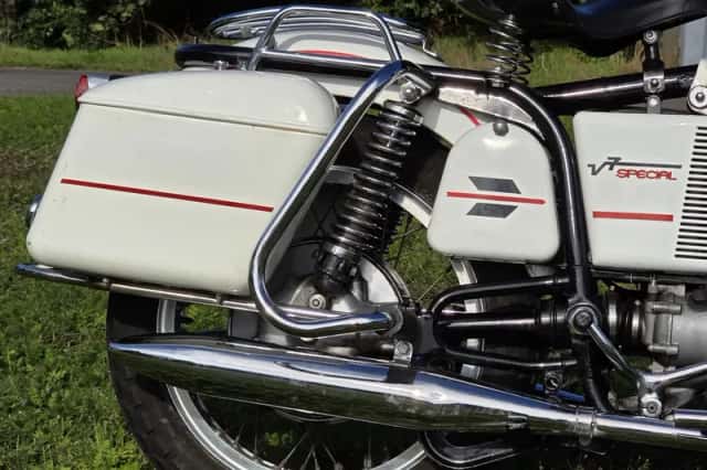 Moto Guzzi V7 Special (1969) thumbnail 5