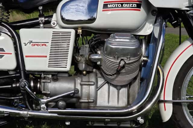 Moto Guzzi V7 Special (1969) thumbnail 6