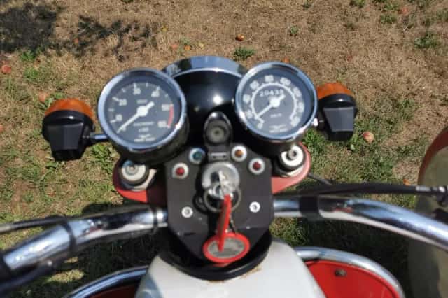 Moto Guzzi Falcone (1972) thumbnail 4