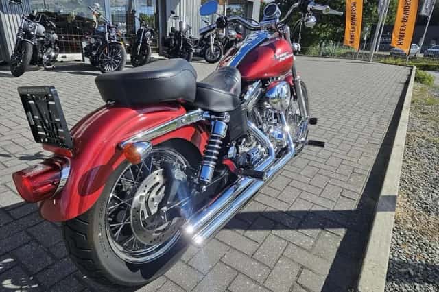 Harley-Davidson Super Glide Custom (2005) thumbnail 4