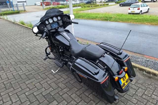 Harley-Davidson Street Glide (2019) thumbnail 4