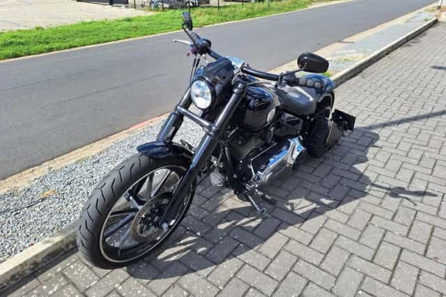 Harley-Davidson Break Out (2014) thumbnail 4