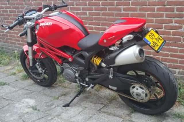 Ducati 796 Monster (2012) thumbnail 2