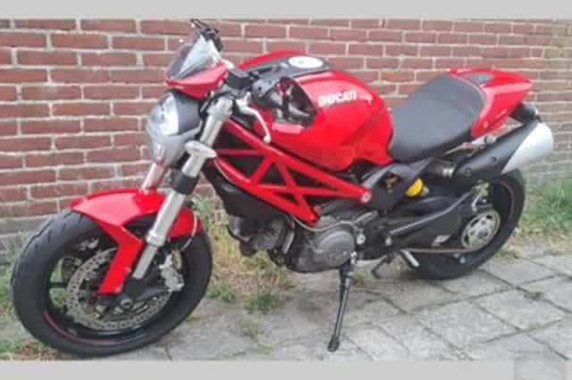 Ducati 796 Monster (2012) thumbnail 4