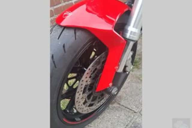 Ducati 796 Monster (2012) thumbnail 5