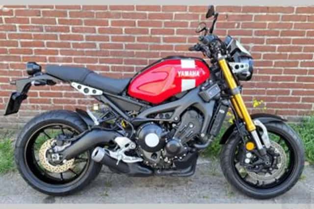 Yamaha XSR900 (2016) thumbnail 3
