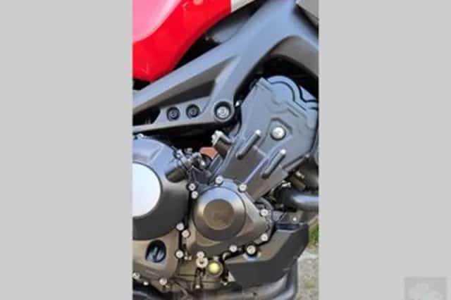 Yamaha XSR900 (2016) thumbnail 6