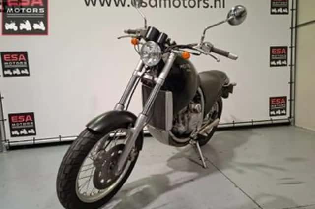 Aprilia Moto 6.5 (2000) thumbnail 3