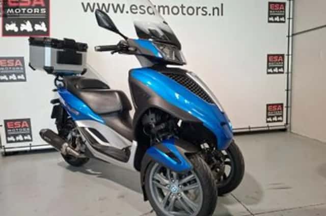 Piaggio MP3300 LT Yourban (2011) thumbnail 3