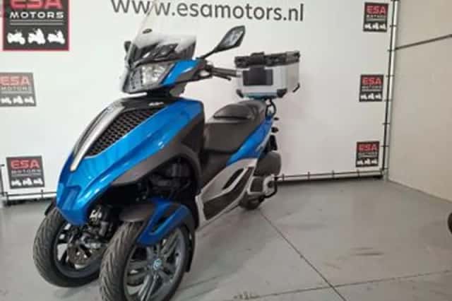 Piaggio MP3300 LT Yourban (2011) thumbnail 4