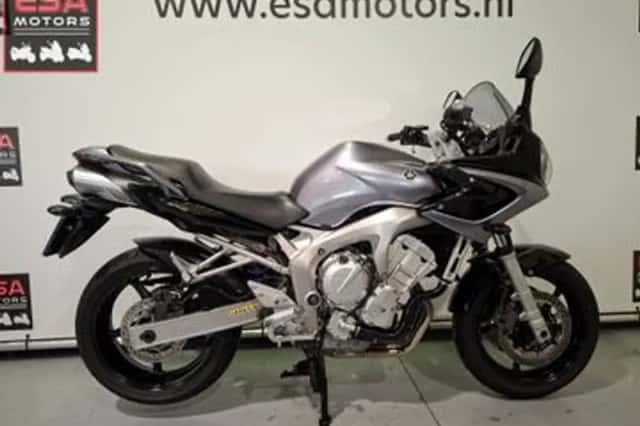 Yamaha FZ 6S Fazer (2006) thumbnail 2