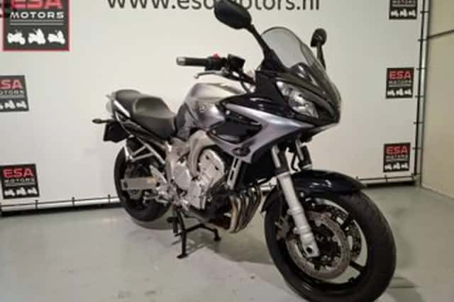 Yamaha FZ 6S Fazer (2006) thumbnail 4