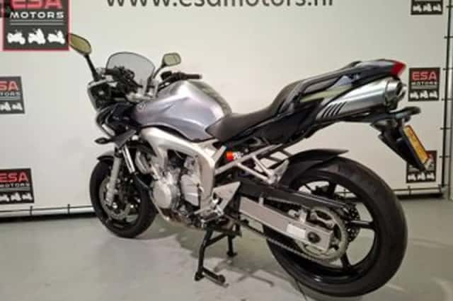 Yamaha FZ 6S Fazer (2006) thumbnail 5