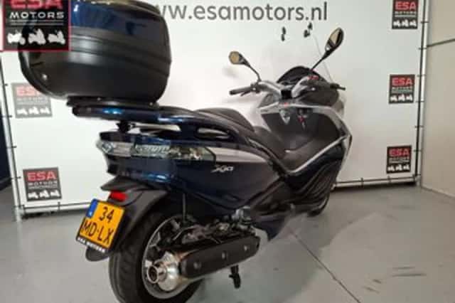 Piaggio X10 500 (2013) thumbnail 3