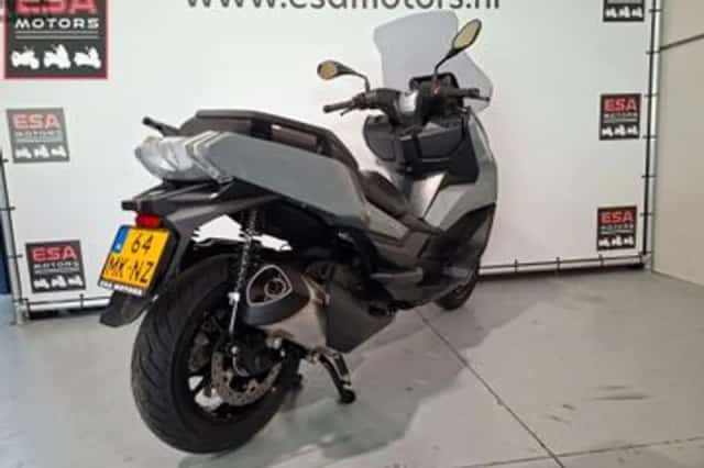 BMW C 400 GT (2019) thumbnail 6