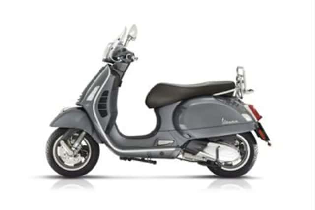 Vespa GTS 300 Touring (2022) thumbnail 3